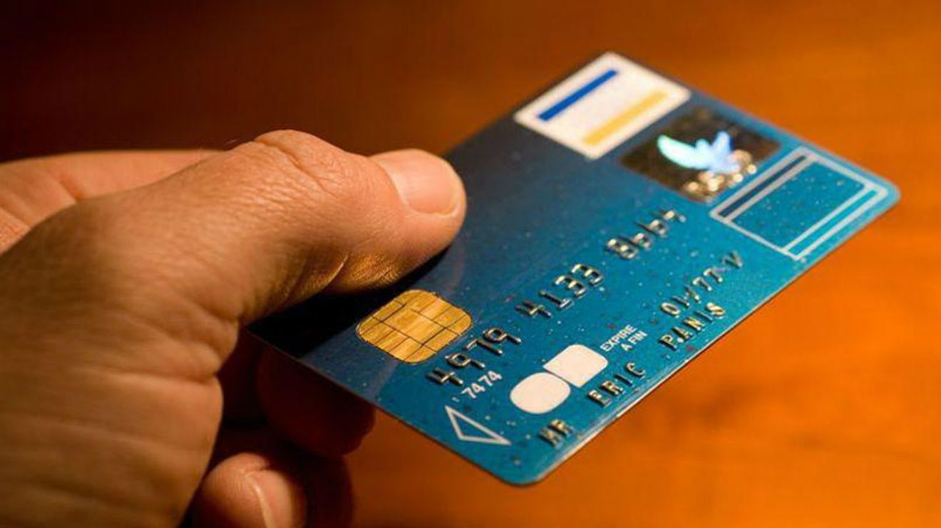 vrai carte bleu Vers Une Refonte De La Carte Bancaire Traditionnelle Synalcom vrai carte bleu